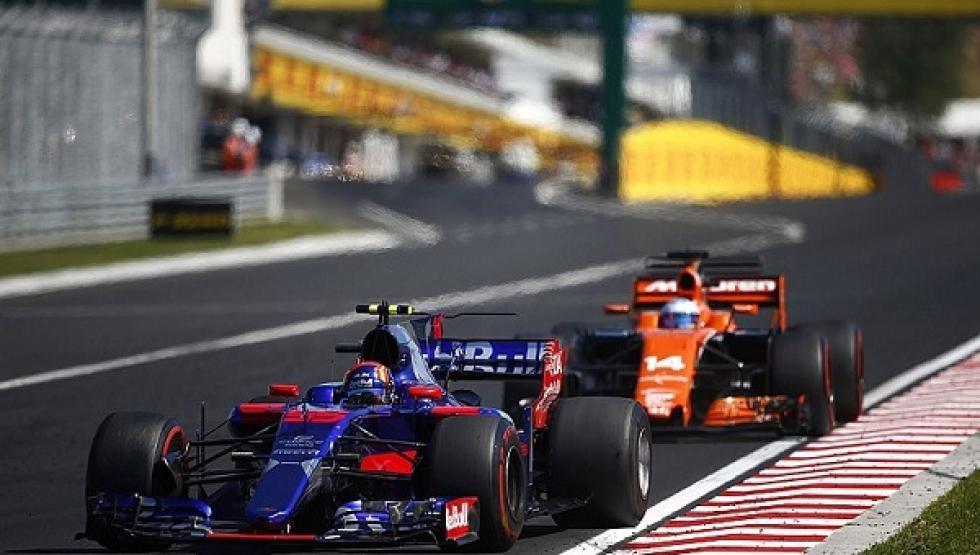 Hivatalos: Toro Rosso a Hondával, a McLaren és Sainz a Renault-val folytatja 2018-ban