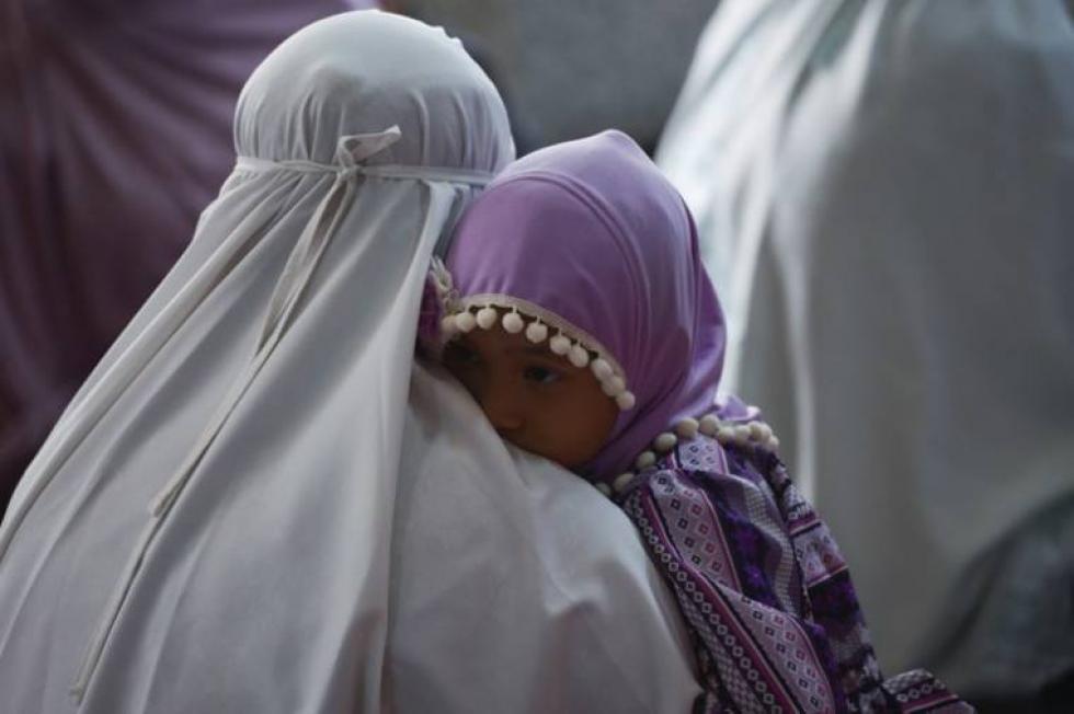 Muszlim nők integrációja megbukott a briteknél egy új felmérés szerint