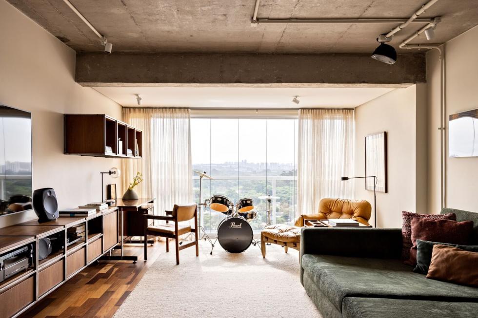 Korszakok stílusai, a múlt és jelen esztétikája keverednek a Sao Paulo-i felújított apartmanban