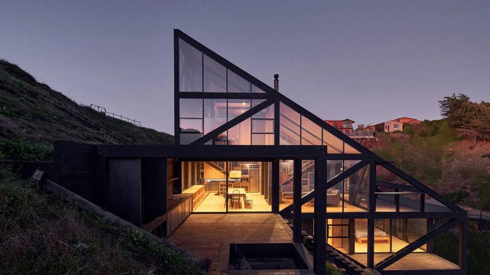 A WMR Arquitectos által készített Casa Ladera lélegzetelállító építészeti csoda egy chilei domboldalon