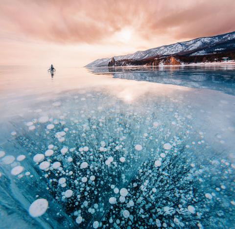 Befagyott a világ legmélyebb tava is - Bajkál-tó a jég fogságában