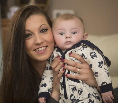 Csoda: 16 vetélés után egészséges babát szült a fiatal nő