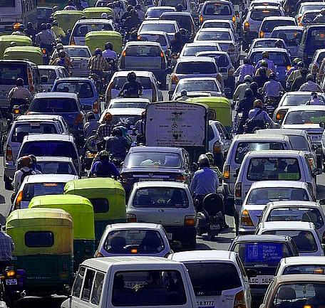 Budapest megbénulhat délután! Jön a taxis demostráció!