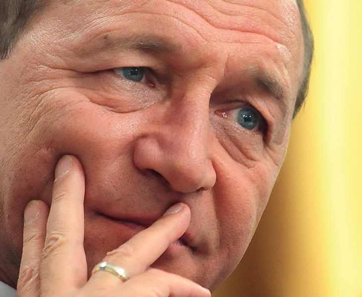 Nem indul Basescu ellen bűnvádi eljárás mentelmi joga miatt