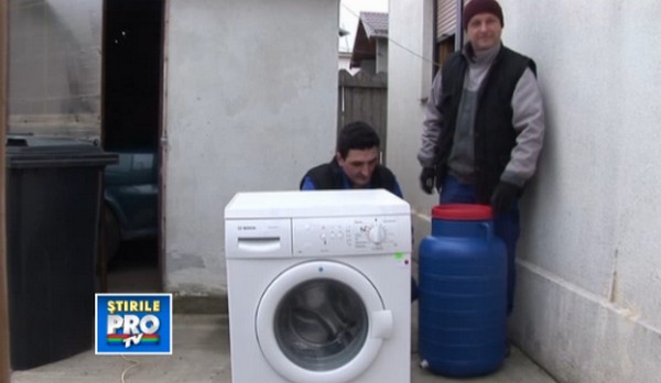 Új találmány- hordós mosógép! Videó