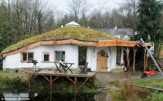 Az igazi hobbit-ház felépült