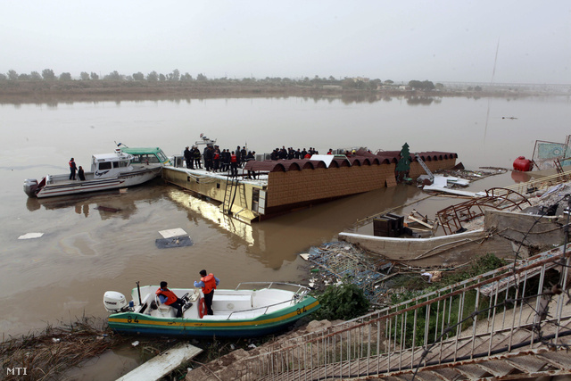 Elsüllyedt egy étteremhajó Bagdadban