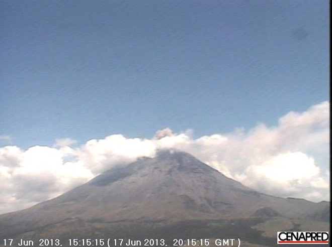 Videó! A mexikói vulkánkitörés lökéshulláma felhőket borzolt