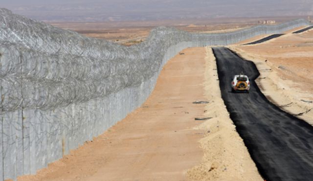 Izraelben megnégyszereződött a hasis ára az egyiptomi határkerítés miatt