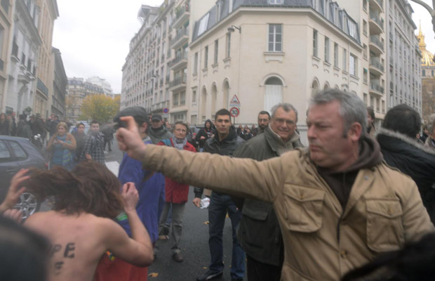 Tűz pusztított a Femen nőjogi szervezet párizsi székhelyén