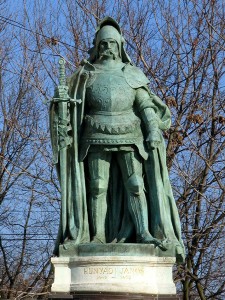 Hunyadi János szobra a Hősök terén