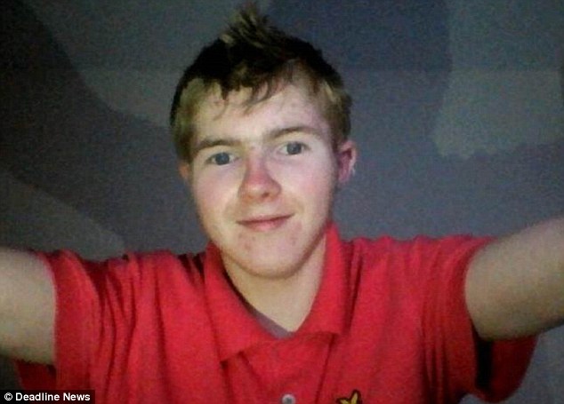 Egy 17 éves fiú öngyilkos lett miután a Skype-on megzsarolták! Egyre elterjedtebb ez a zsarolási mód!