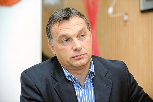 Orbán: a bankok erkölcsi kötelessége a devizahitel-szerződések módosítása