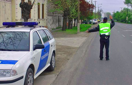 Javulnak a rendőrök és tűzoltók munkakörülményei Szécsényben
