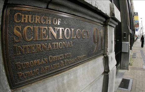 A semmítőszék jóváhagyta a franciaországi Szcientológia Egyház ellen csalás miatt hozott ítéletet