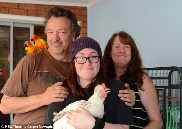 Három órán keresztül élesztette újra lánya vak csirkéjét az édesanya