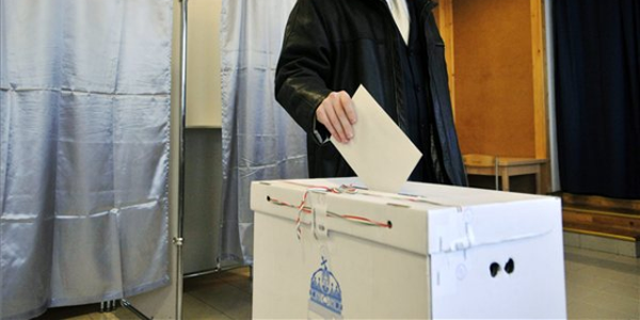 Önkormányzat 2014 - Hétfőn kezdik a főpolgármester-jelölti szavazólapok nyomtatását