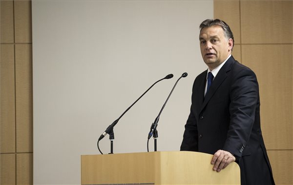 Orbán Viktor Japánban