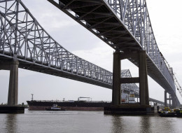 Halálos lövöldözés egy new orleansi hídnál