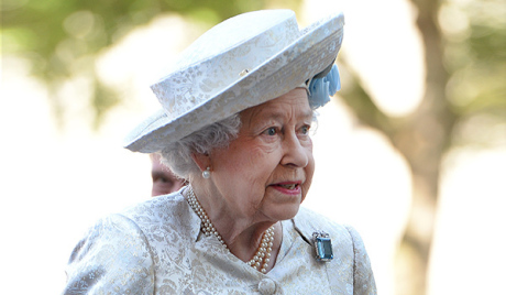 Haldoklik II. Erzsébet brit királynő?