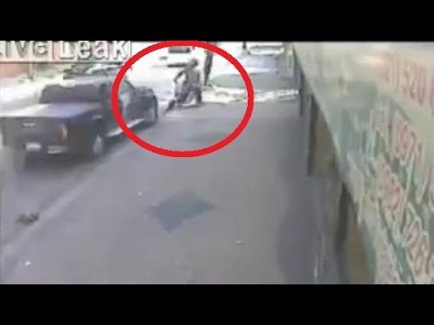 Motoros rablókat tarolt le a terepjárós padlógázzal! – videó