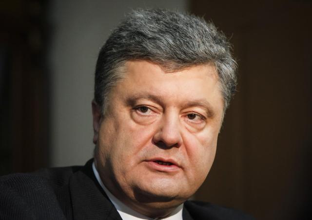 Ukrán válság - Porosenko bejelentette, hogy aláírja az átvilágítási törvényt