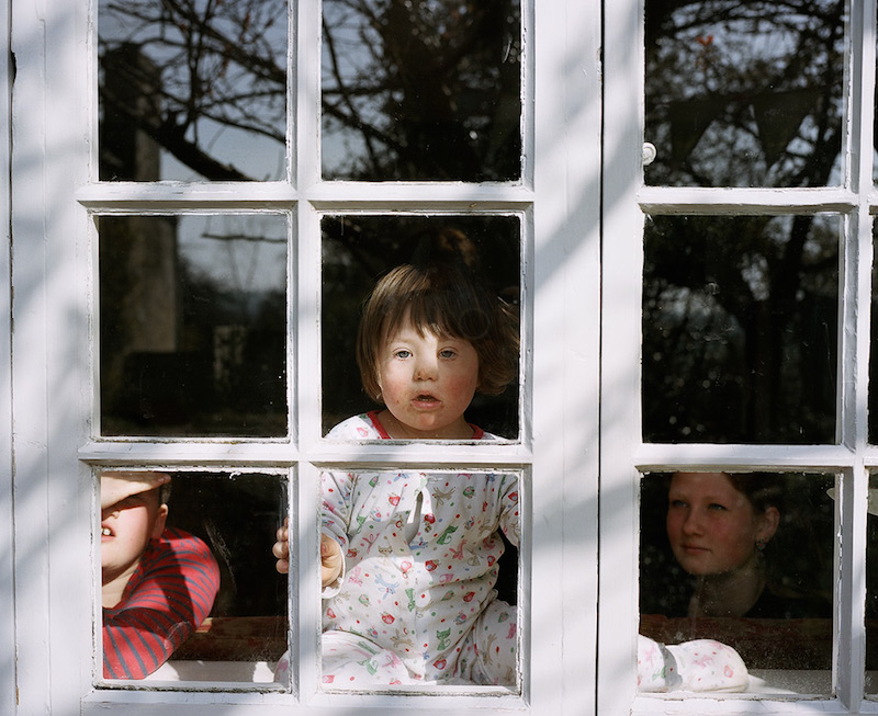Egy apuka csodás fotói Down szindrómás kislányáról - képriport