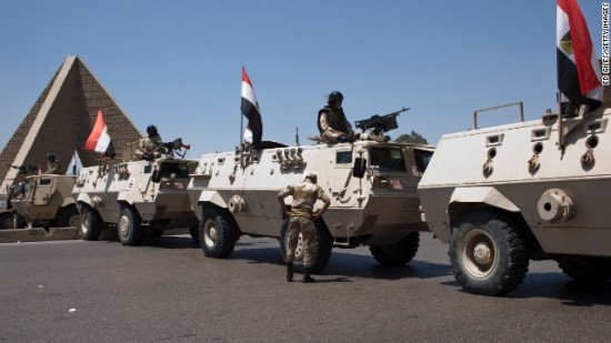 Folytatja terrorellenes hadjáratát az egyiptomi hadsereg, sok halott