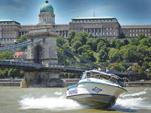 A Duna veszélyeire figyelmeztet a vízirendészet