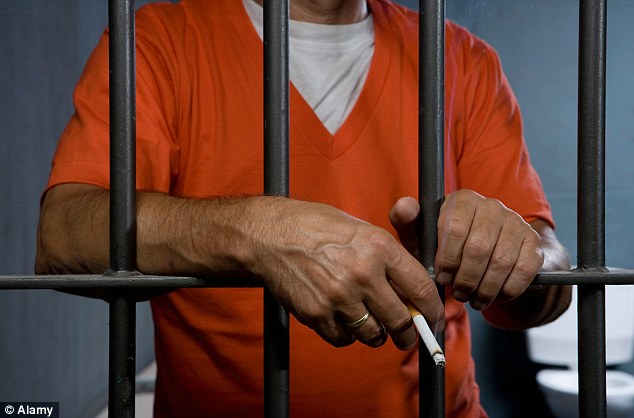 Börtönbe kerülhetnek a dohányosok