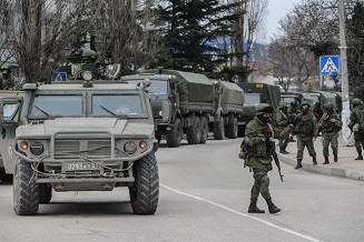 Ukrán válság - Kijev: orosz katonai tábort létesítettek a Krím északi határánál