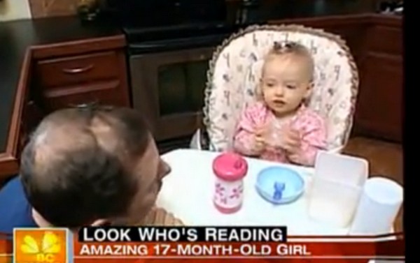 17 hónapos baba, aki olvasni tud- videó