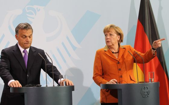 Merkel Budapesten - Együtt: ne csak három napig legyen európai Orbán Viktor!