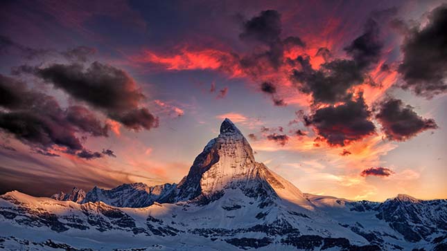 A világ egyik legcsodálatosabb hegycsúcsa a Matterhorn
