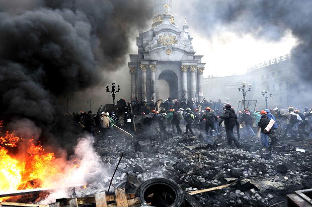 Ukrán válság - Kijev szerint egyre fokozódik a feszültség a kelet-ukrajnai fronton, többen meghaltak