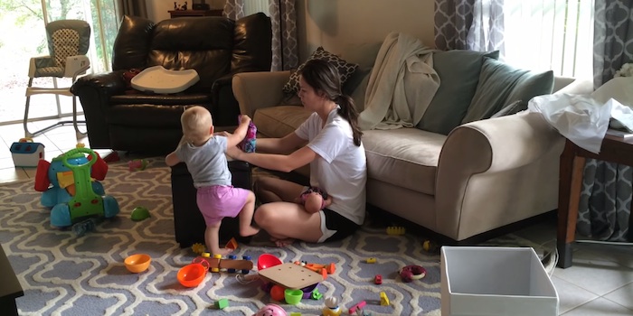 Ennyire nem lehet kisbaba mellett otthonról dolgozni – videó