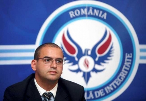 Őrizetbe vették a román Feddhetetlenségi Ügynökség vezetőjét