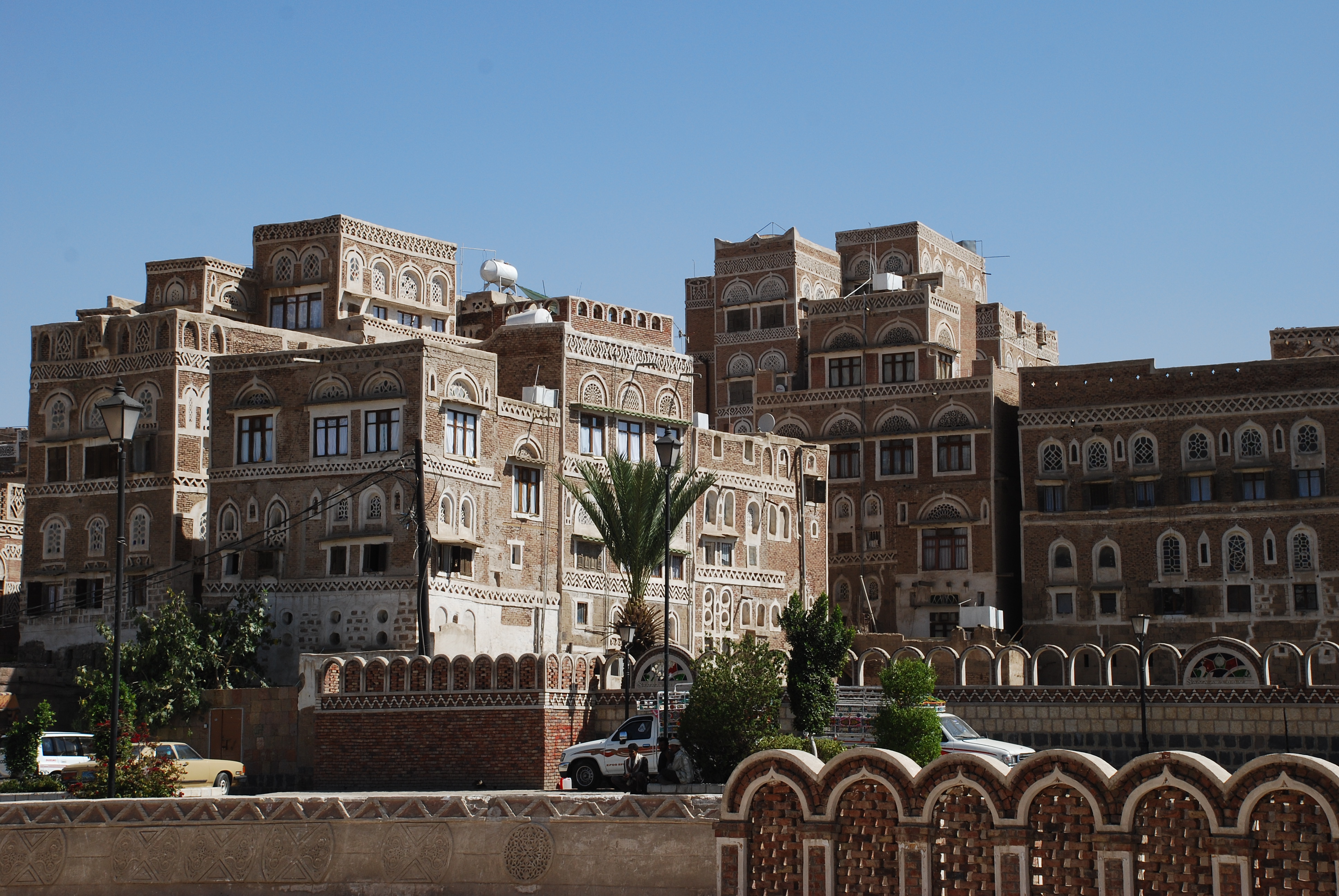 Kína bezárta külképviseleteit Jemenben, befejezte a mentést