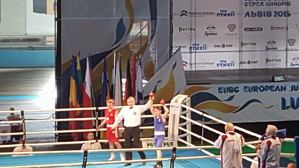 Három magyar bronz a bokszolók korosztályos világversenyein