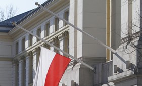 Megkezdődött az elnökválasztás Lengyelországban