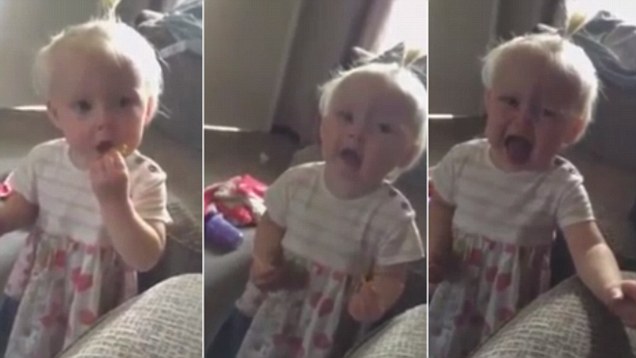 Felháborító vagy vicces? – Méregerős paprikával etetik a 16 hónapos gyereket – videó