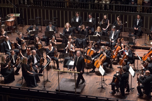 Nyáresti barokk koncerteket ad a Concerto Budapest