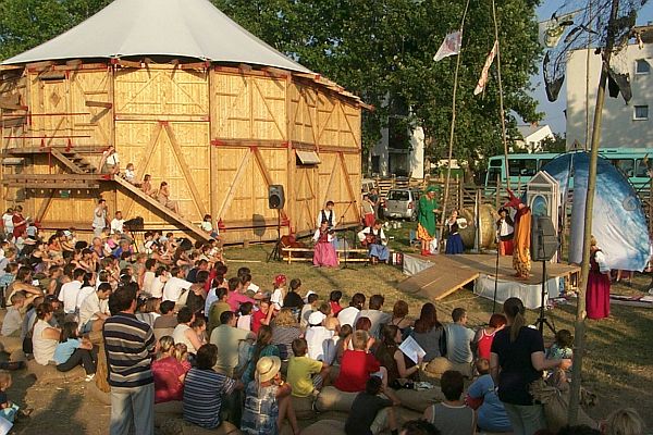 Nemzetközi utcaszínházi fesztivál Nyírbátorban