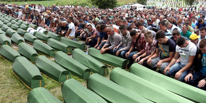 Srebrenicai mészárlás – Belgrádban betiltották a parlament elé szombatra tervezett megmozdulásokat