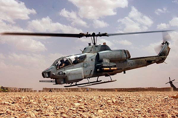 Izrael tizenhat Cobra helikopterrel segíti Jordániát az Iszlám Állammal szemben