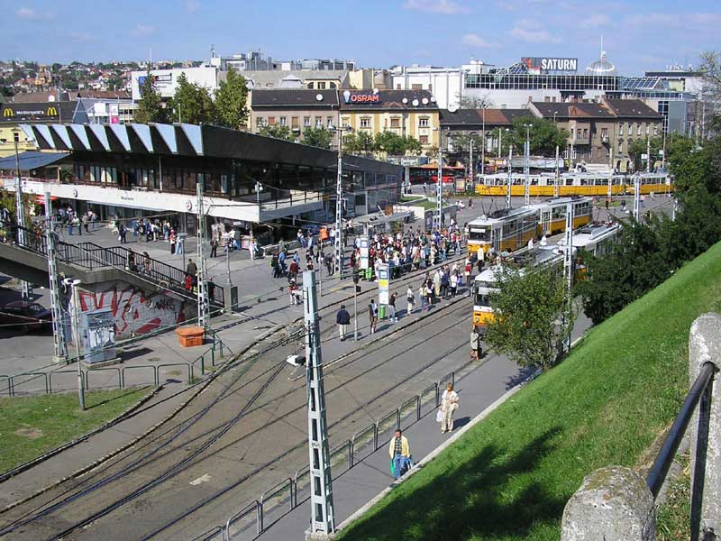 Hétfőtől jövő vasárnapig a Széll Kálmán téri villamosjáratok végállomása a Déli pályaudvar lesz