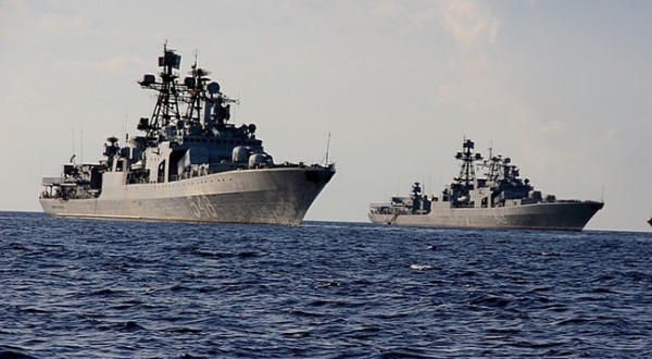 Orosz-kínai haditengerészeti gyakorlatot kezdtek a Japán-tengeren