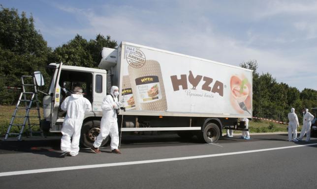 Több mint 70 holttestet találtak az elhagyott teherautóban Ausztriában