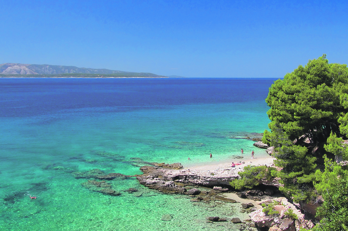 Nyerhetnek a Horvátorszában nyaraló, számlát kérő külföldi turisták