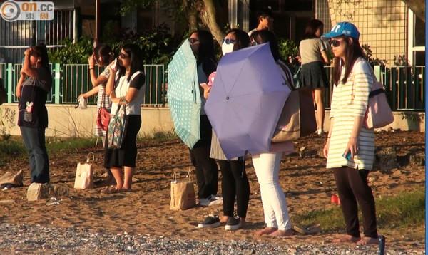 Új őrület – napfénnyel fogyóznak a hongkongi nők